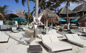 Las Estrellas Tulum - Located At The Party Zone 4*